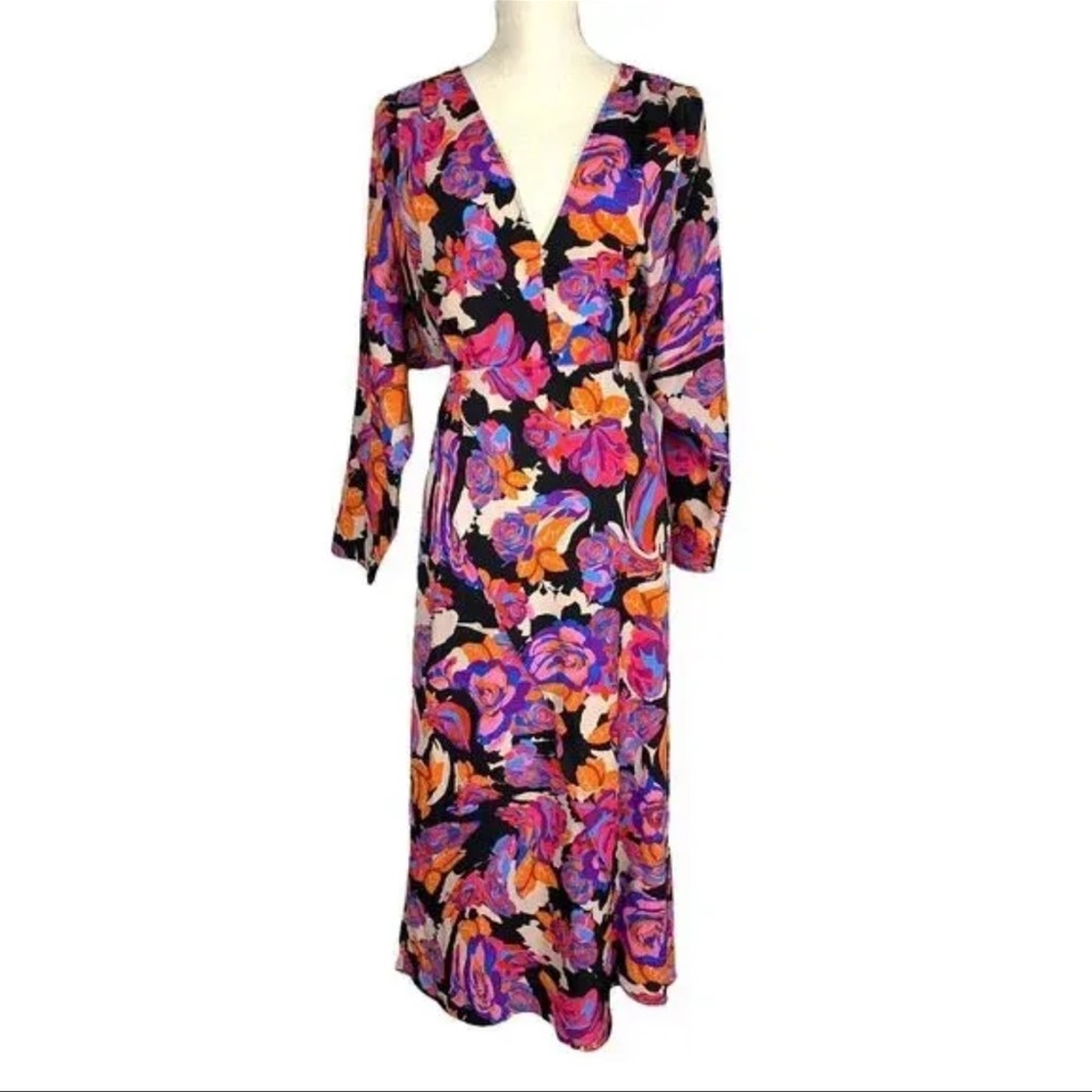 Topshop Belted V-Neck Long Sleeve Midi Dress